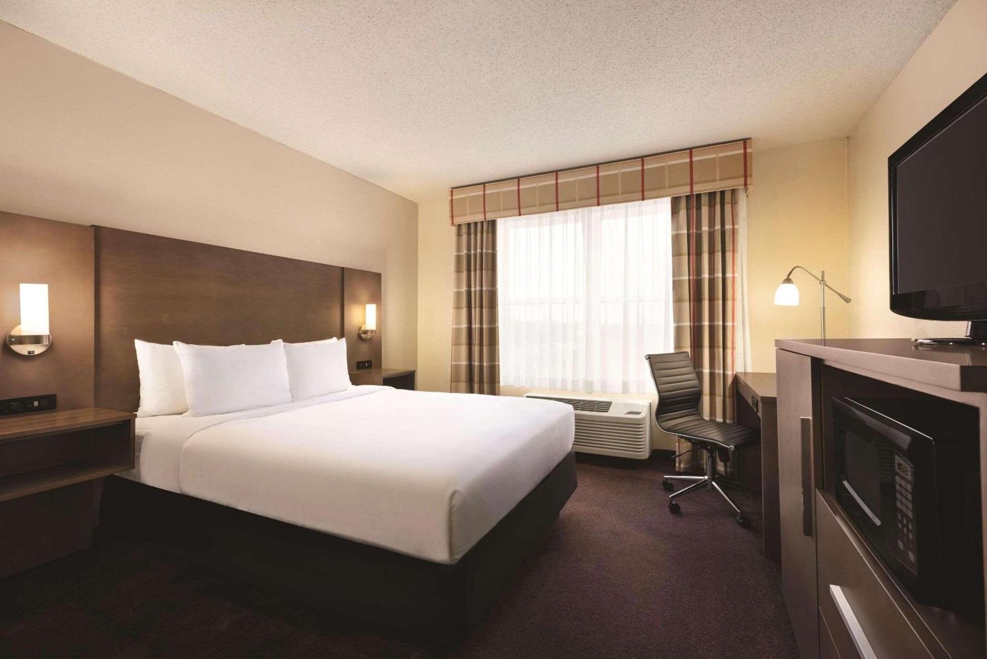 Country Inn & Suites By Radisson, Forest Lake, Mn ภายนอก รูปภาพ